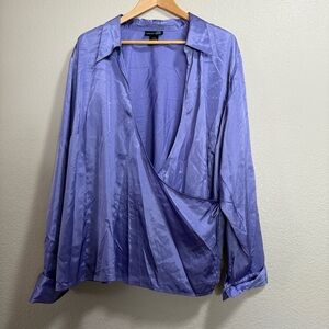 Venezia Jeans Clothing Co. - Women’s Lavender Wrap Shirt - Size 22/24